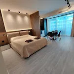 White Titanic Studio310 Διαμέρισμα Năvodari
