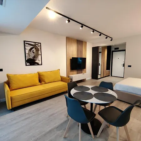 White Titanic Studio310 *