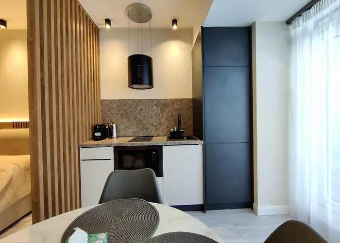 White Titanic Studio310 * Năvodari