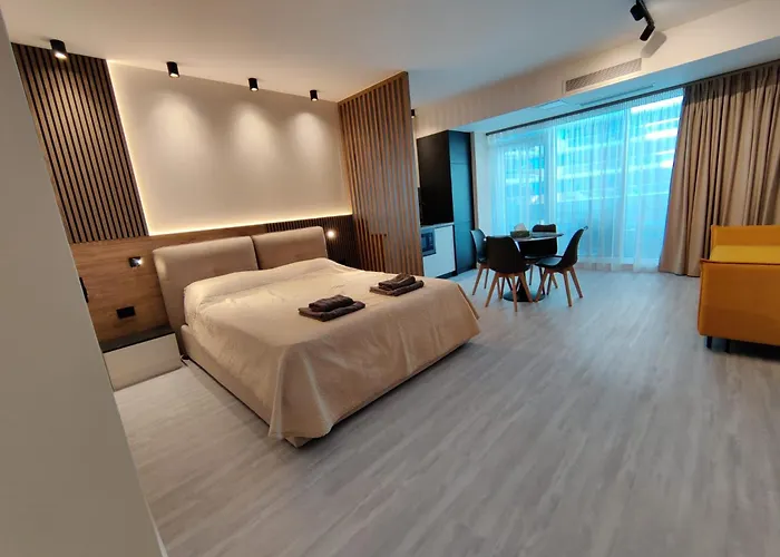 White Titanic Studio310 Apartment Năvodari