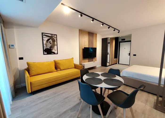 White Titanic Studio310 *