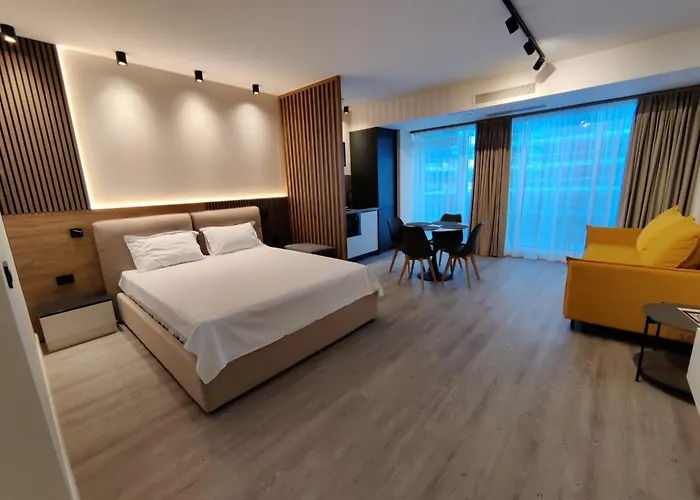 Apartment White Titanic Studio310