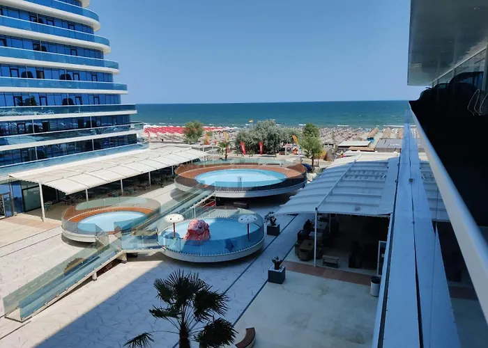 White Titanic Studio310 Năvodari