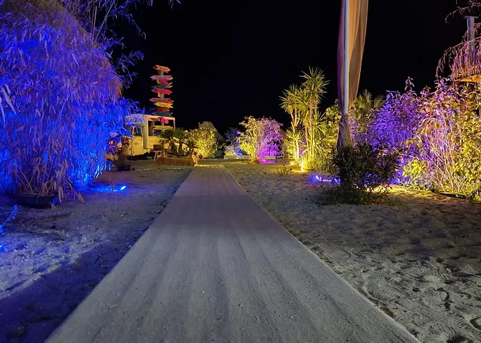 White Titanic Studio310 Apartment *